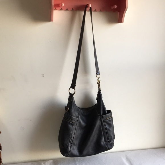 Fossil Handbags - Fossil bag! Black pebbled leather. Extra Large Fossil Bag. 2 exterior pockets